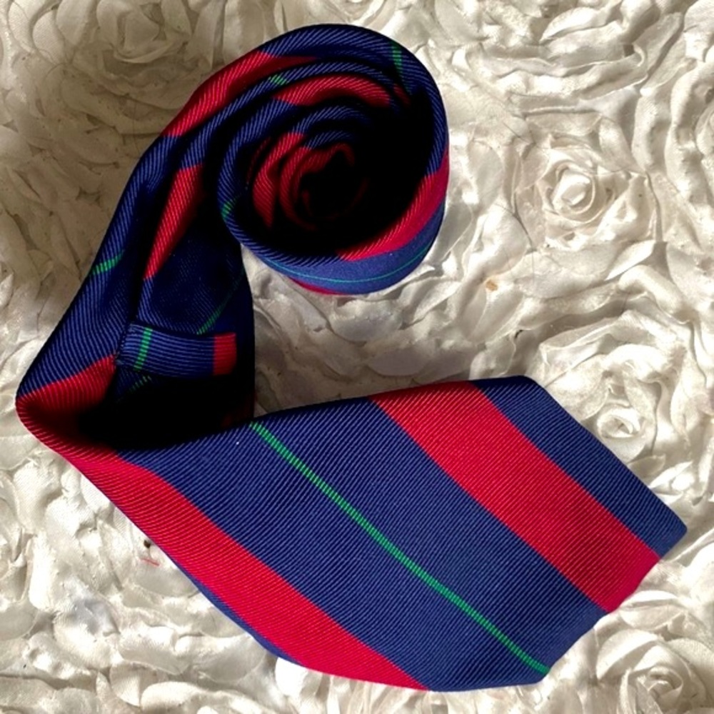 3/$30 New mens striped tie